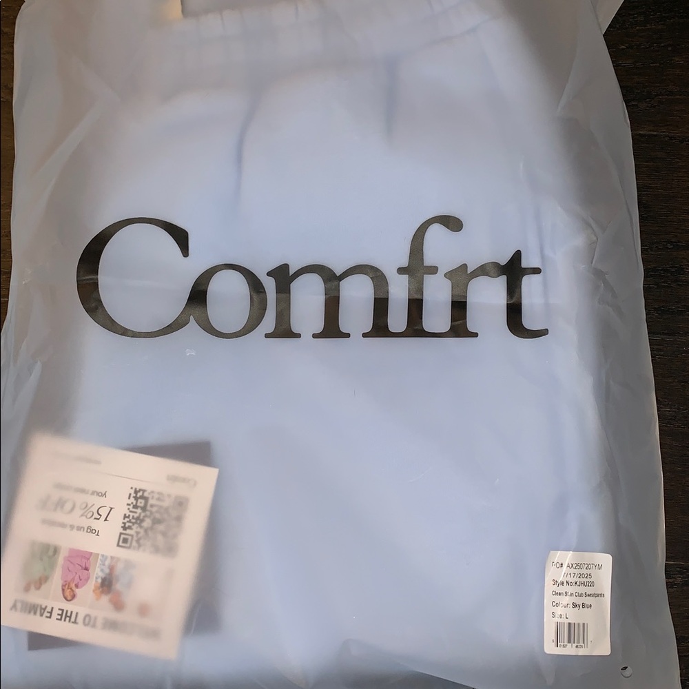 Comfrt x Clean Skin Club Sweatpants - Picture 5 of 10